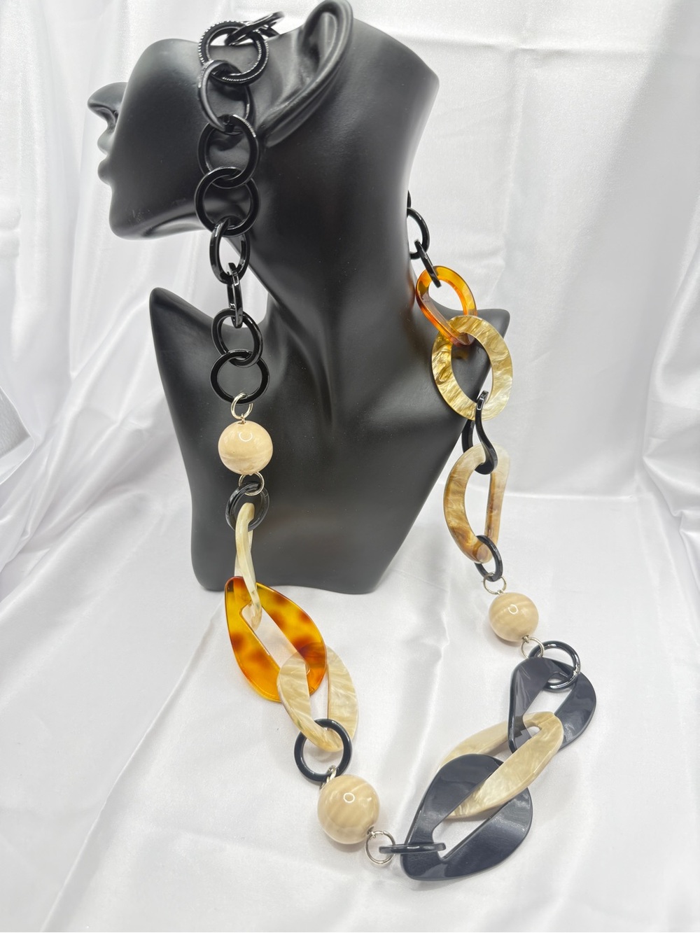 Chunky Resin Statement Necklace Black Cream Tortoise Oversized Links 20”